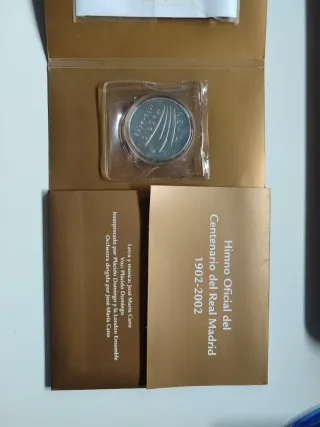 Estuche Filatélico Centenario Real Madrid 1902-200