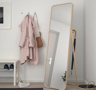 Espejo de pie IKORNNES madera