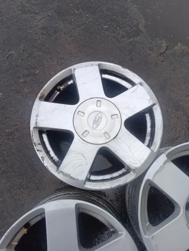 Llantas Ford Fiesta 2003-2007