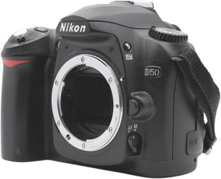 Fotocamera Digitale Reflex Nikon D50 con accessori