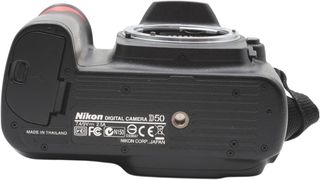 Fotocamera Digitale Reflex Nikon D50 con accessori