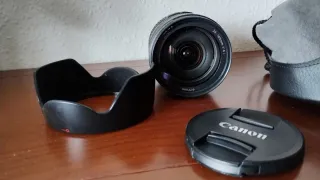 Objetivo Canon EF 24-105mm f/4 L IS USM.