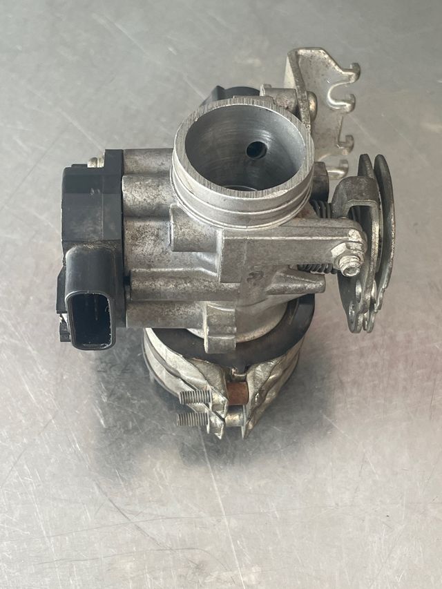 Cuerpo Inyección Yamaha YBR125 2011