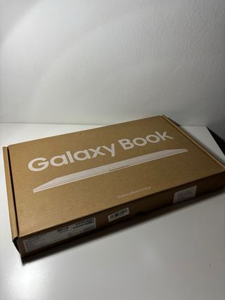 Samsung Galaxy Book 4 Edge Gris/Plata