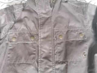 Abrigo Zara tipo Barbour