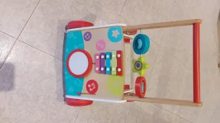 Andador correpasillos madera bebé