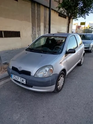 Toyota Yaris 2003