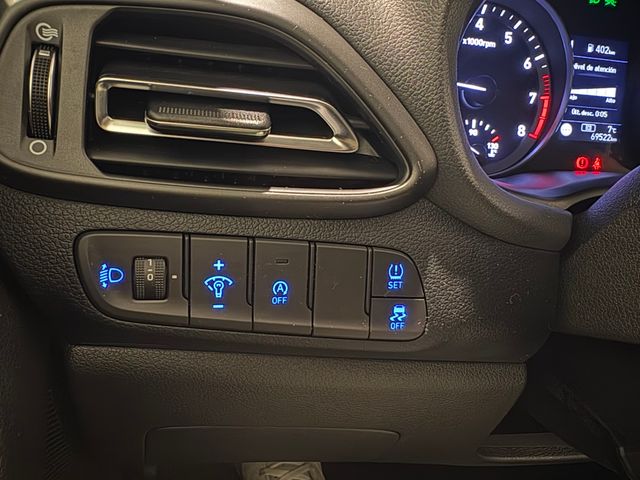 Hyundai i30 2021