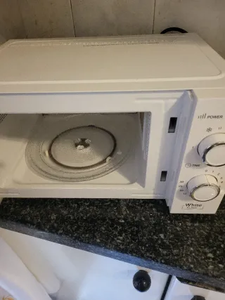 Microondas Orbegozo Blanco