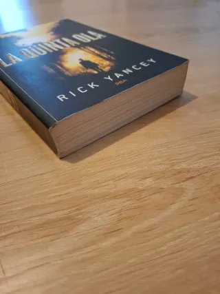 La quinta ola / The 5th Wave (Spanish Edition)