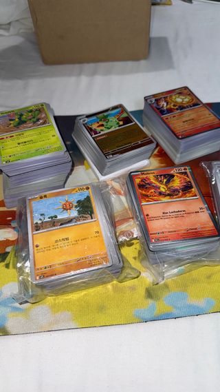 Lote 200 cartas Pokémon mixtas