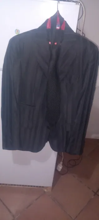 Completo elegante uomo nero Tagli 44