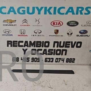 MOLDURA PUERTA DELANTERA DERECHA FIAT / OPEL USADO