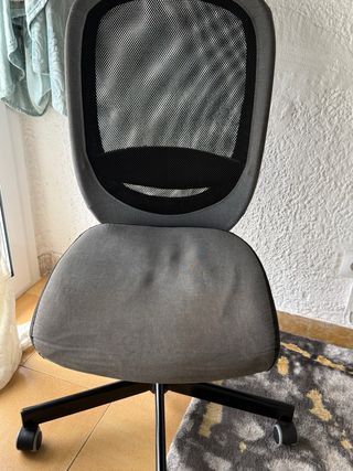 Silla ergonómica de oficina, en buen estado
