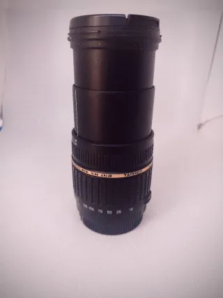 Potente Superzoom Canon ampio range 18-200