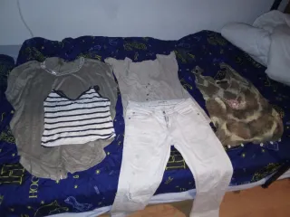 Lote de ropa de distintas marcas, de la talla S/M