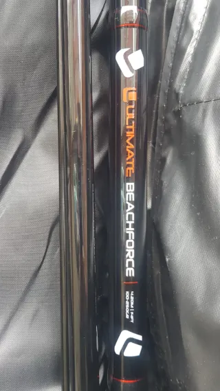 2 Cañas de Surf Casting con carretes