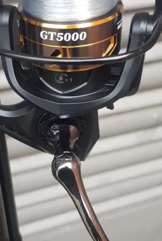 2 Cañas de Surf Casting con carretes