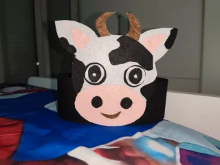 Corona disfraz vaca fieltro