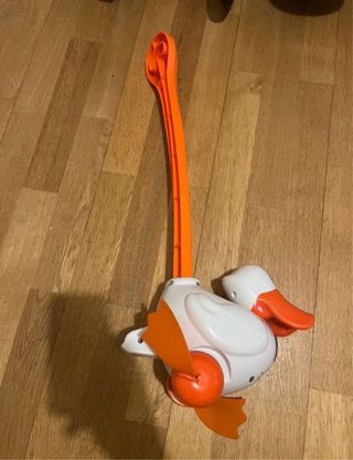 Pato empujador para bebé