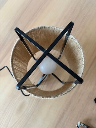 Lámpara sobremesa Zara Home metal y cuerda