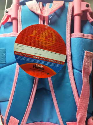 Mochila con ruedas y diseño