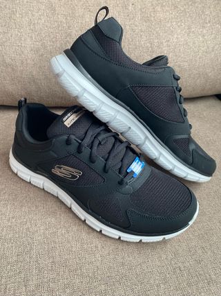 Zapatillas Skechers Talla 40-41 Negras