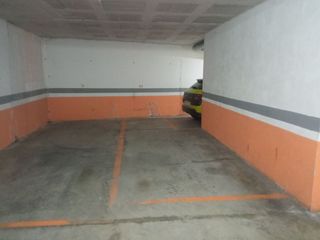 Garaje en venta en Cervelló