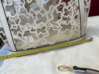 Bolso bandolera transparente beige