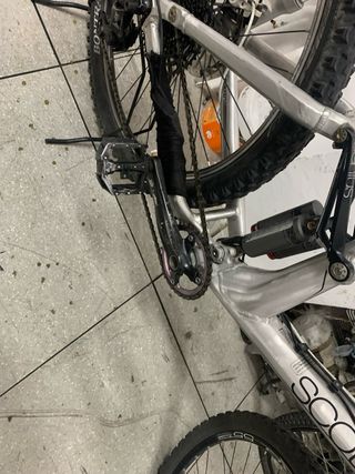 Bicicleta Enduro Scott genius