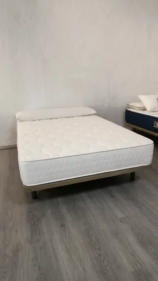 Colchón NUEVO. COLCHON VISCOELÁSTICO. Cama