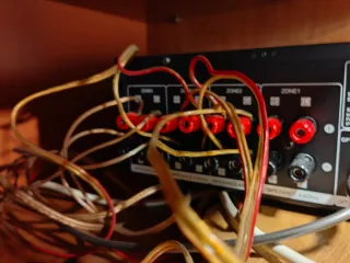 Amplificador Audio Bluetooth Negro. Con mandoy man