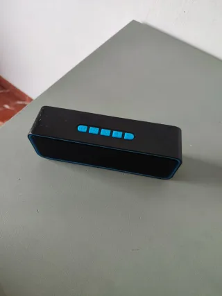 Altavoz Bluetooth Negro y Azul