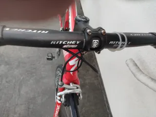 2 bicicletas no se venden por separado.