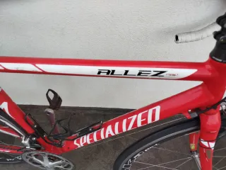 2 bicicletas no se venden por separado.
