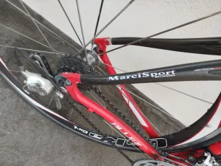 2 bicicletas no se venden por separado.