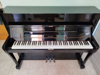 Piano Vertical PETROF - Buen Estado