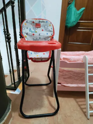 Trona e lettino per bambole