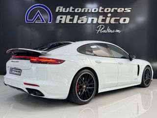 Porsche Panamera GTS