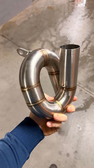 Curva escape Yamaha MT09 con DB Killer (2017-2020)