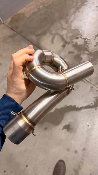 Curva escape Yamaha MT09 con DB Killer (2017-2020)