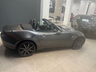 Mazda MX-5 2025