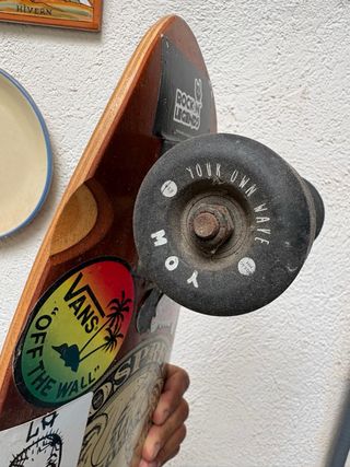 Longboard Carver con ruedas Vans