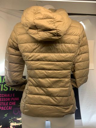 Giacca imbottita color avana