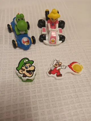 Peach McDonald's, Yossy y Kinder Joy super Mario