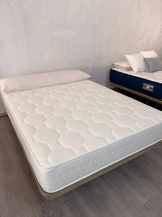 Colchón nuevo viscoelastico. Desde 99€.