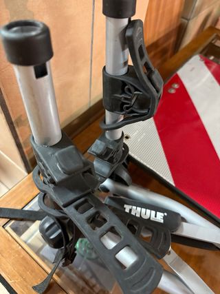 Portabicicletas Thule con luces y señal
