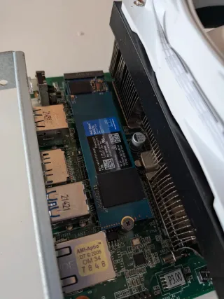 MiniPC Bazzite BC250 1TB Negro