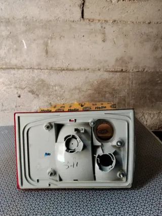 Piloto Trasero Derecho Audi 100 (1990)