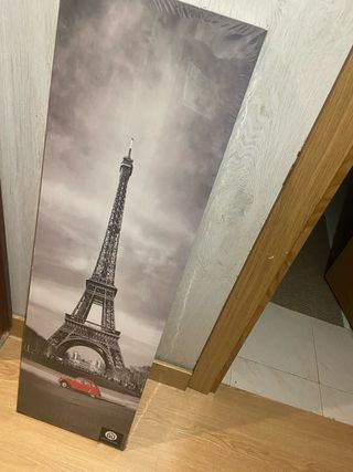 Cuadro Torre Eiffel con Coche Rojo